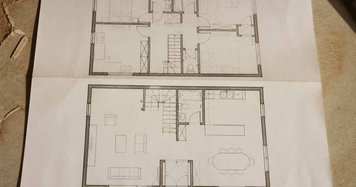 Dessin technique montrant deux etages de maison vue de dessus